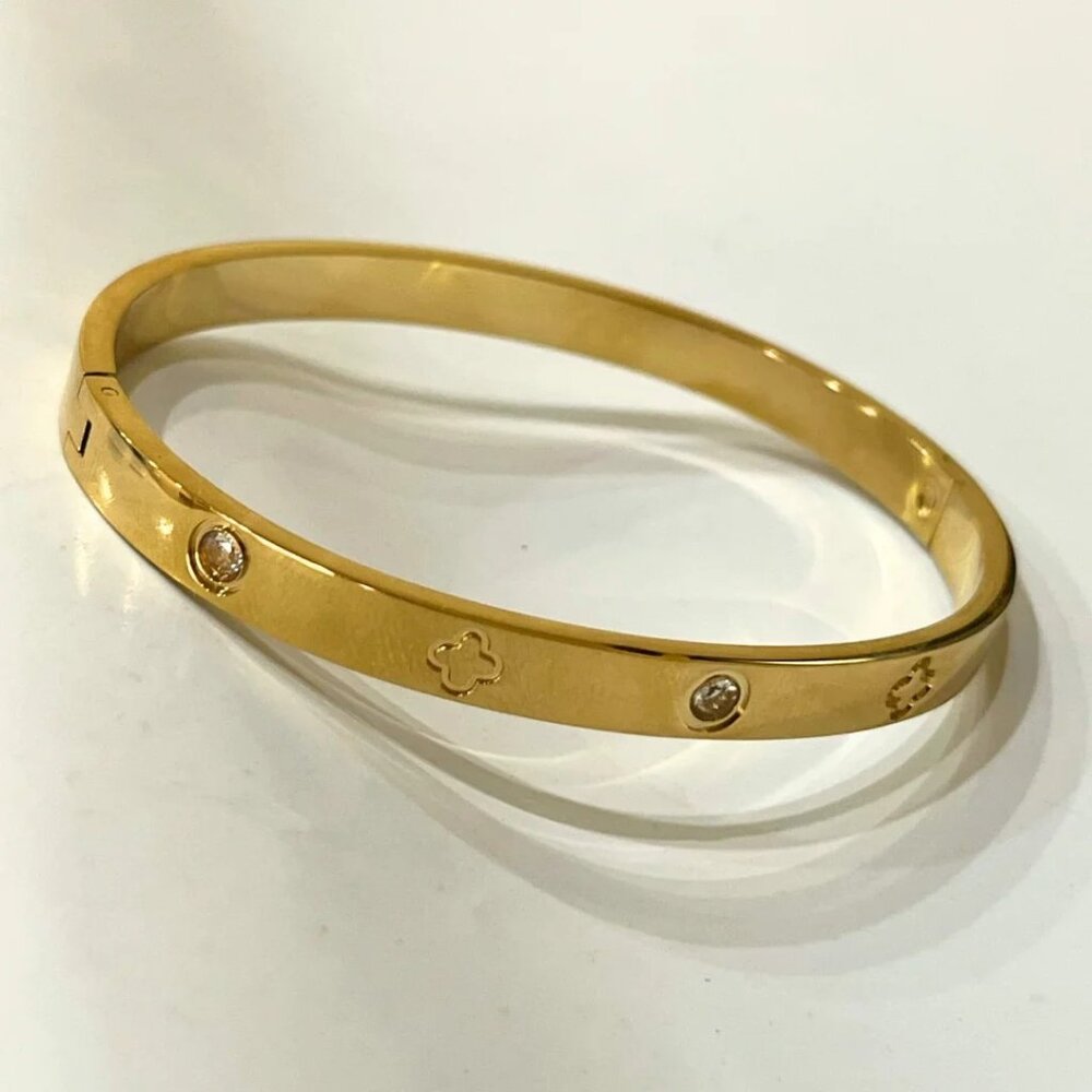 18K Gold Plated Crystal Zircon Bangle Bracelet – Waterproof, Tarnish-Proof